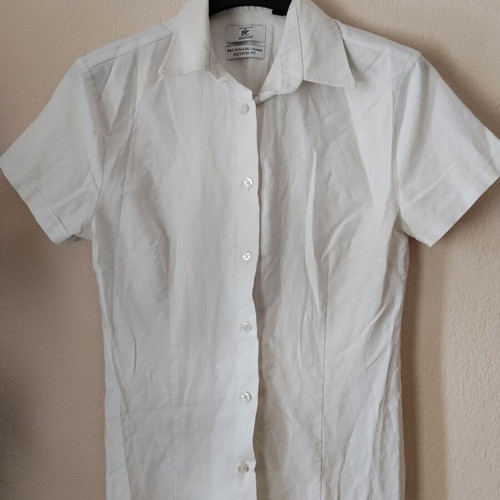 White fitted shirt like new, sizes S and M