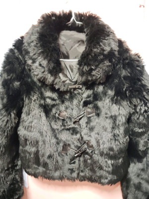 Συνθετική μαύρη γούνα L καινούργια, εντυπωσιακή, κοντή