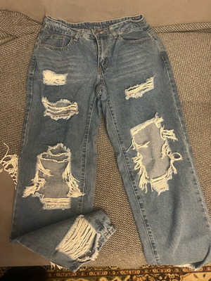 Jeans with rips like new, Shein, size S, blue