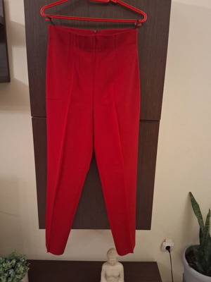 High-waist red pants and black shirt set like new