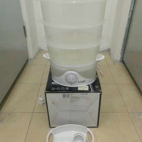 Russell Hobbs steamer like new with 3 tiers, 9 liters, 60 minutes