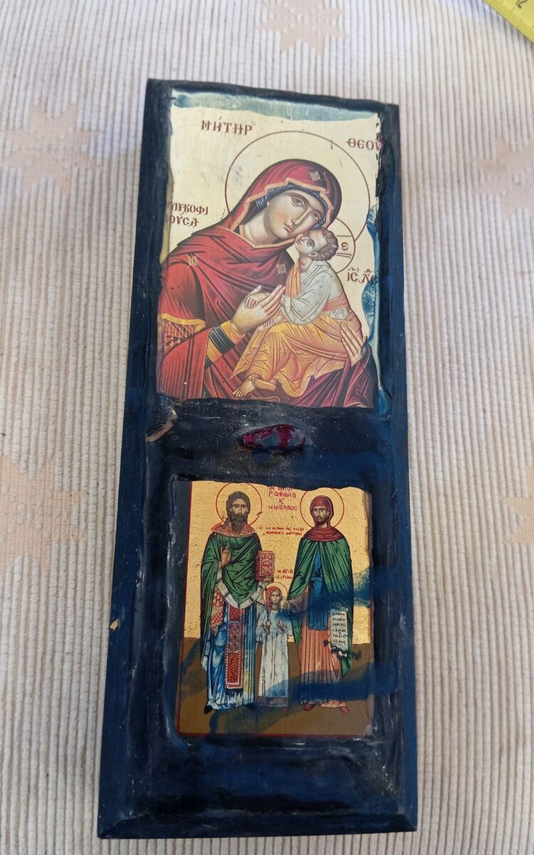 Vintage religious icon composition used,… - € 7,00 - Vendora.cy