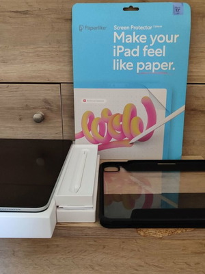 Apple iPad Pro 2024 13 ιντσών 8GB/256GB ασημί σαν καινούργιο, πακέτο με Apple Pencil, θήκη και προστατευτικό οθόνης