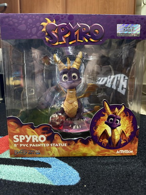 Spyro The Dragon statue σπάνια, σαν καινούργιο