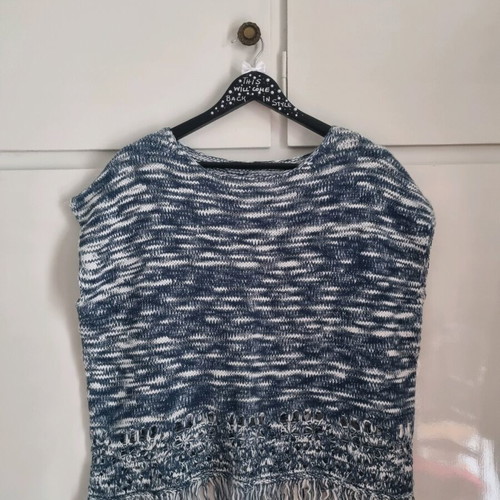 Boho knitted top like new with fringes, sleeveless crop