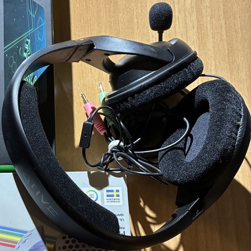 Creative Blaze Sound Blaster Wired Gaming Headset like new
