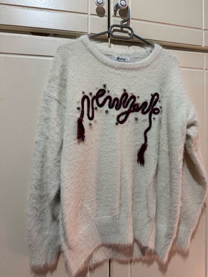 White sweater S/M like new with red decoration