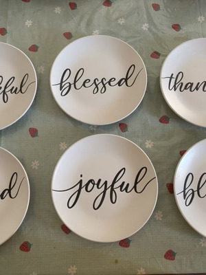 VICKO X-Mas Collection Dessert Plates Set of 6 New