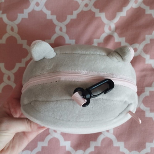 Legami cat-themed pack new, Bluetooth charger, magnetic clip, travel pillow