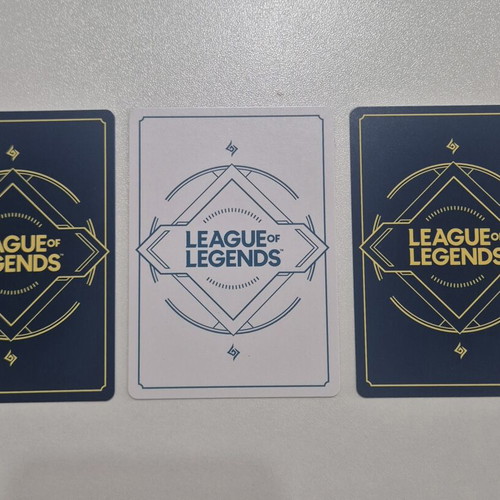 League of Legends TCG in perfect condition with sleeve and toploader