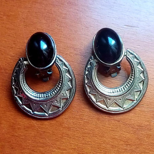 Vintage carved handmade earrings with black stone used