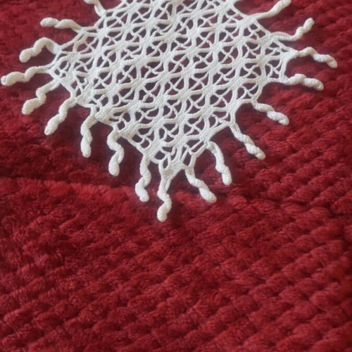 Handmade napkins set of 2 like new, sizes 24x24 and 12x12
