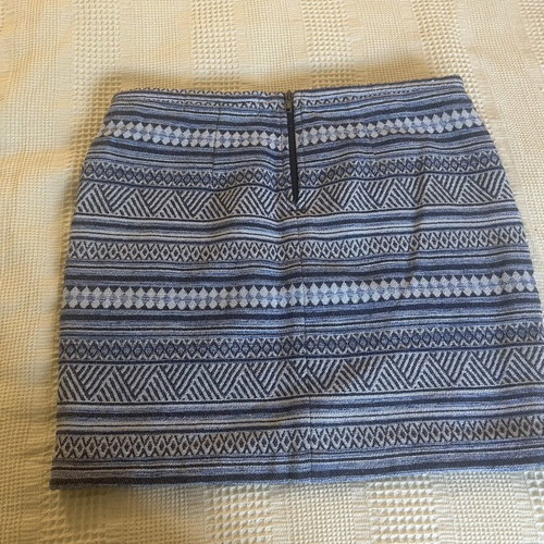 Mini skirt blue light blue tweed H&M like new, size 38