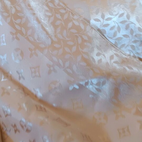 Silk pashmina like new, beige and gold