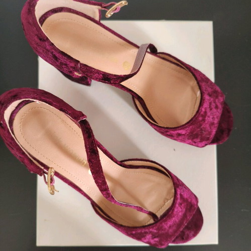 Velvet sandals burgundy like new, size 38, 9cm heel