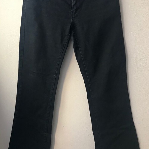 Zara Jean black like new, size 42 with 2 pockets and zipper