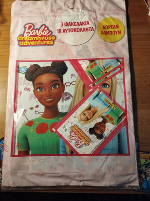 Panini Barbie "dream house adventure" album starter pack new, sealed with 3 packs
