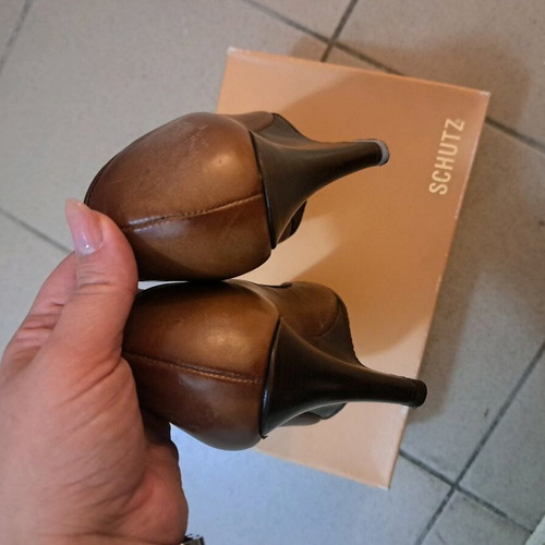 Schutz tan platform pumps like new, size 37