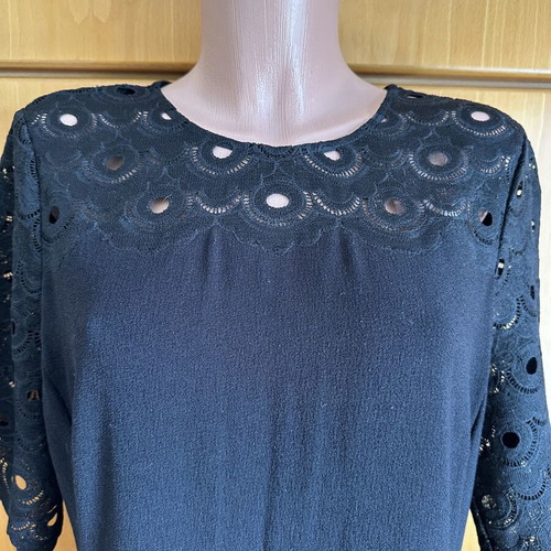 Ann Taylor black dress size 12 large like new
