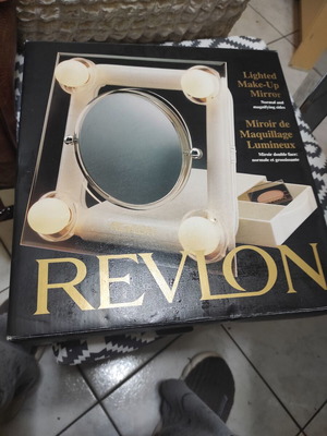 Revlon Lighted Make-Up Mirror new with lights and storage drawer