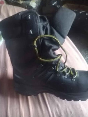 Black Boots size 44 new, unworn