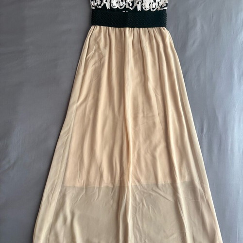 Vintage formal dress like new, one size, black and beige