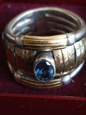 Women's ring 18k gold and 925 silver like new