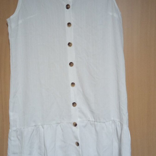 Dress size 14-16 UK new, white summer floaty