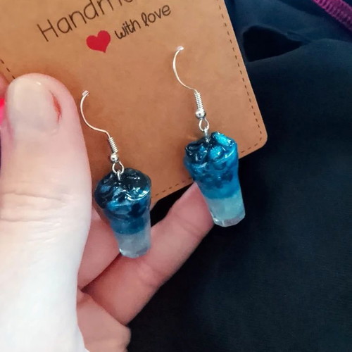 Earrings shaped like glasses new, blue and silver