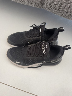 Nike Air Max black sneakers, refurbished