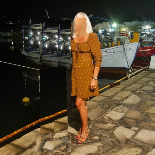 na-kd brown dress NA-KD PLEATED SHORT SLEEVE MIDI - Shirt dress - dark brown