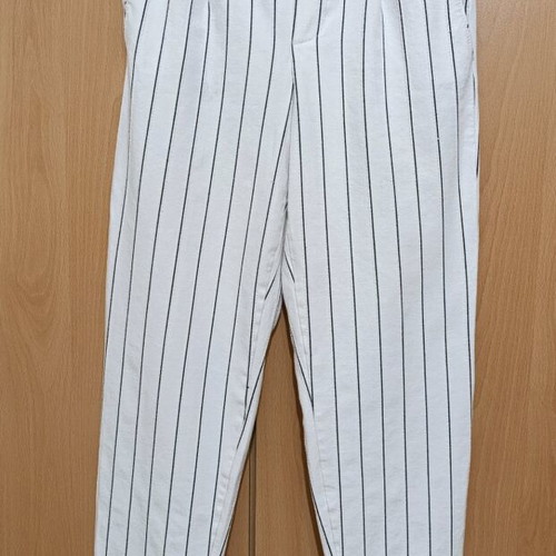 Bershka pants size S like new, white with stripes