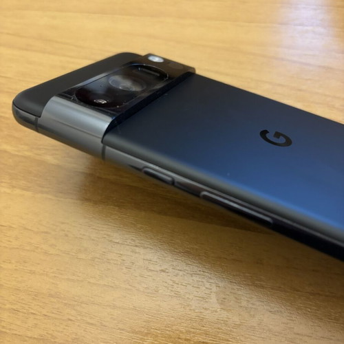 Google Pixel 8 Pro 128GB new, black with two new cases