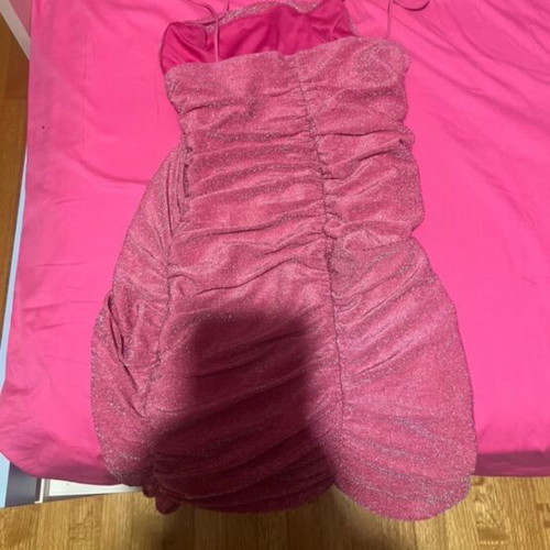 Miki mini dress pink with glitter like new, fitted and comfortable