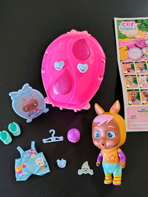 Mini Cry Babies Magic Tears Dress Me Up series like new