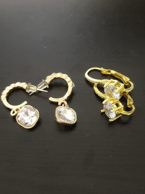 Earrings set like new, 2 pairs gold color with stones