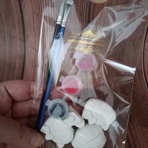 Hello Kitty & Ladybug DIY Painting Set new, handmade plaster figures