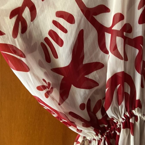 Women's kaftan H&M like new, sizes M L, white and red