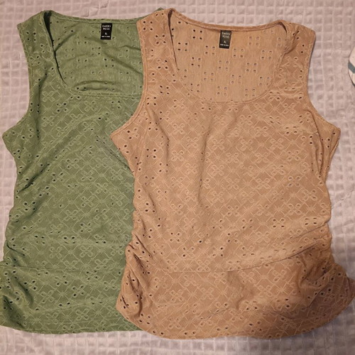 Set of two tops new, pink and green, with elastic hem