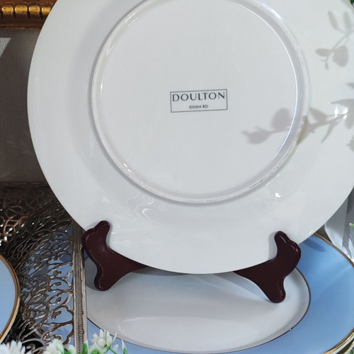 Royal Doulton porcelain dinner plates set of 6, gold rim, 25 cm