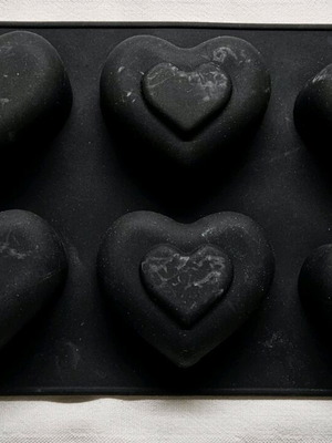 Silicone heart mold like new