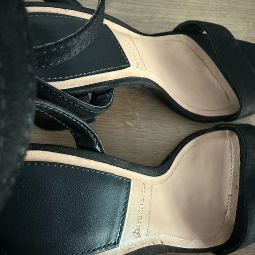 Stradivarius black sandals with thick comfortable 8cm heel used