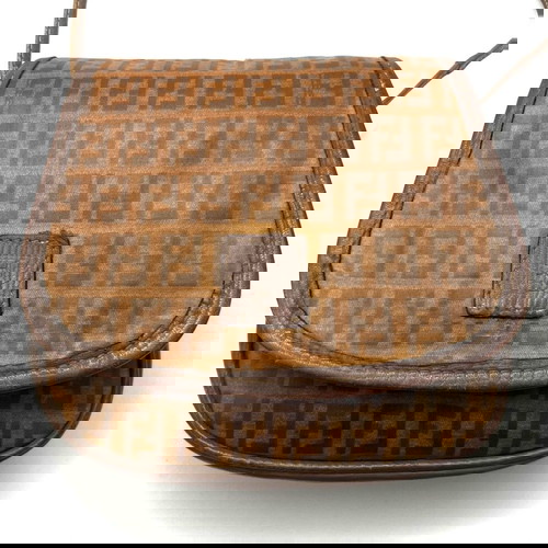 Fendi винтидж чанта тип кросбоди с класически 80-те мотиви употребявана, сива и бежова