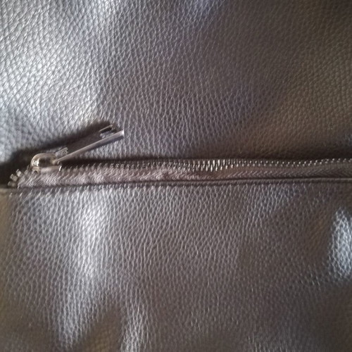 Men's shoulder bag like new, black leather