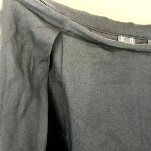 Mango maxi skirt 100% silk like new, size small, black