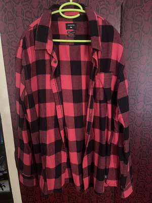 Quiksilver checked shirt red black, XL
