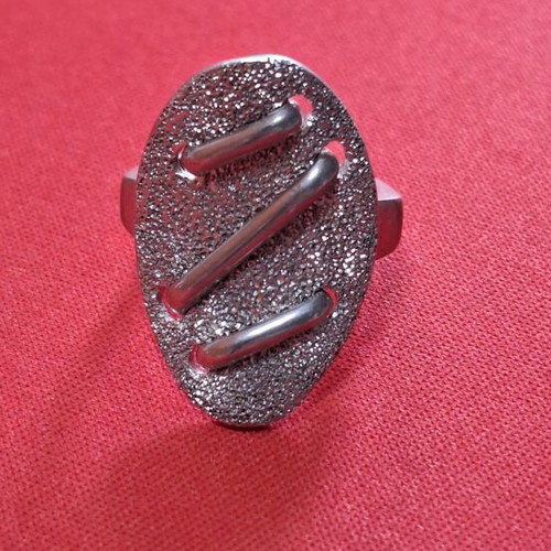 Silver ring with 925 stamp, like new, adjustable