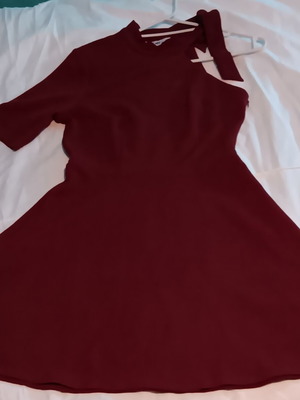 Wild Pony dress small, like new, dark red