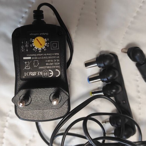Kemot Regulated Adaptor URZ1186 AC/DC 500mA new