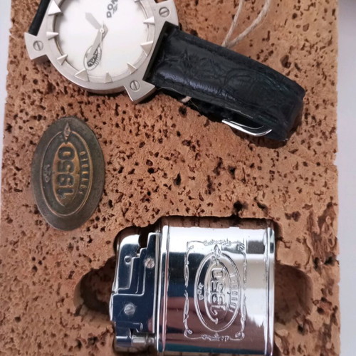 Wristwatch and lighter set new with packaging